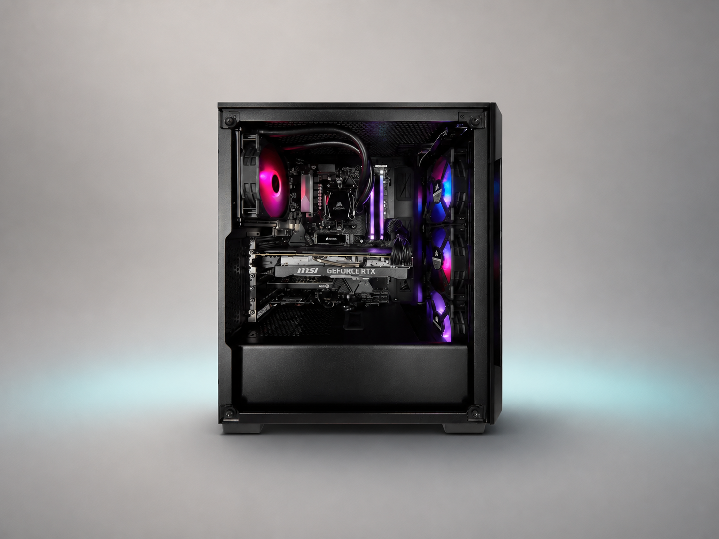 Computador gamer real com componentes internos visíveis